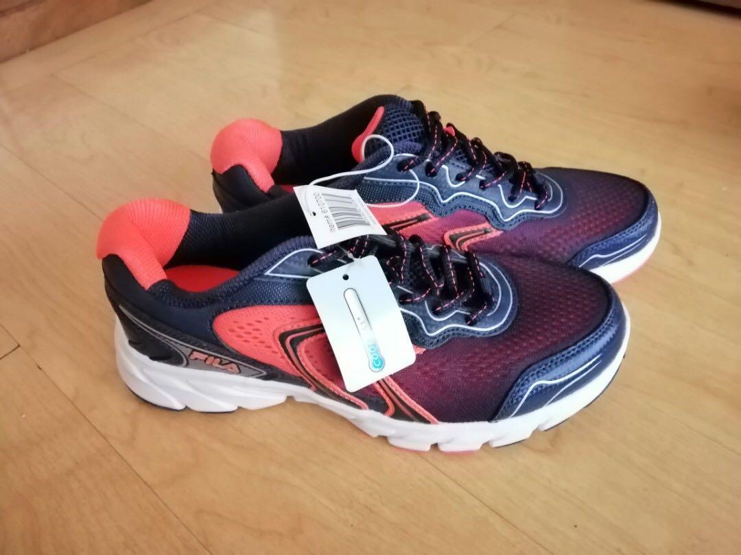 Fila Shoes Stellaray (Category: Sneakers) located in Quezon City. Submitted by rexrrpl (Listing ID 214514242, Image 2). Description: Stellaray Fila Shoes Women 9.5 US Brand New from the States P4500 Original price.