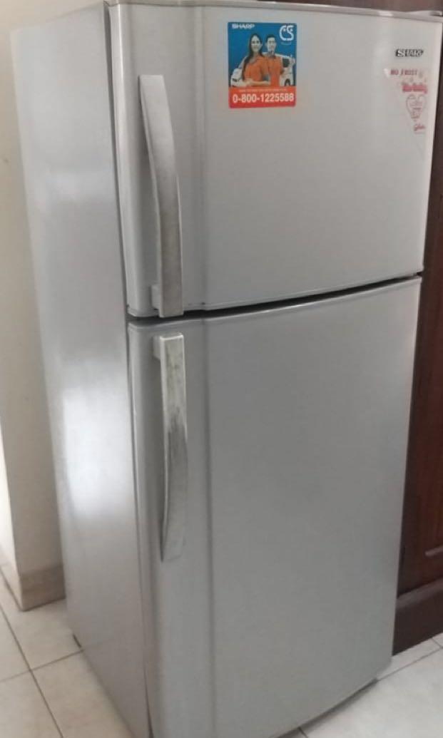 Kulkas 2 Pintu Merk Sharp Kitchen Appliances Di Carousell