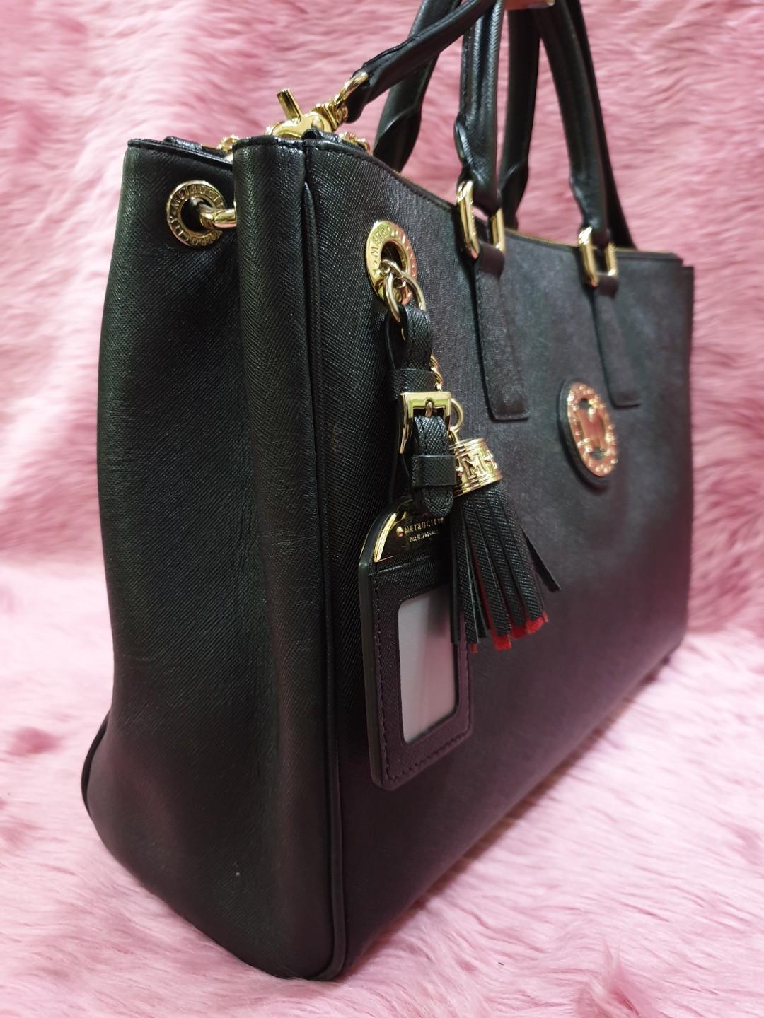 Metrocity Saffiano Black Leather Shoulder Handbag Large Deadstock Retail  $685