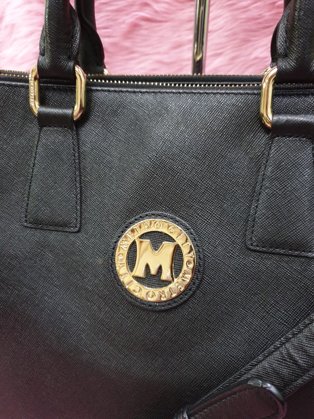 Leather handbag Metrocity Black in Leather - 32867434