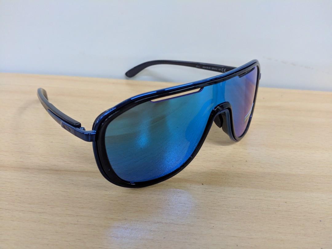 Oakley Outpace Prizm 2024 www.levitan