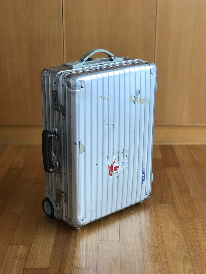 rimowa classic luggage