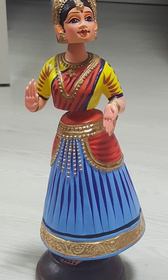 dancing head doll