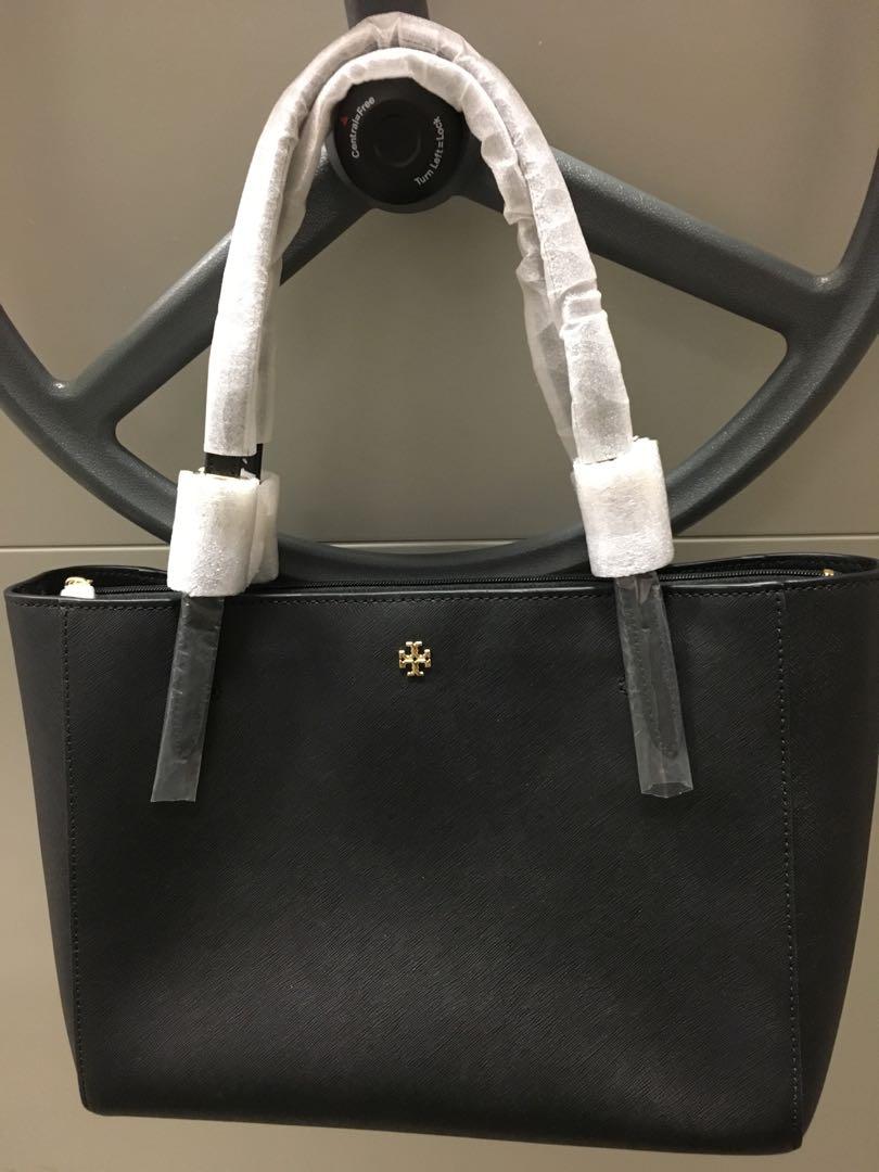 tory burch black tote