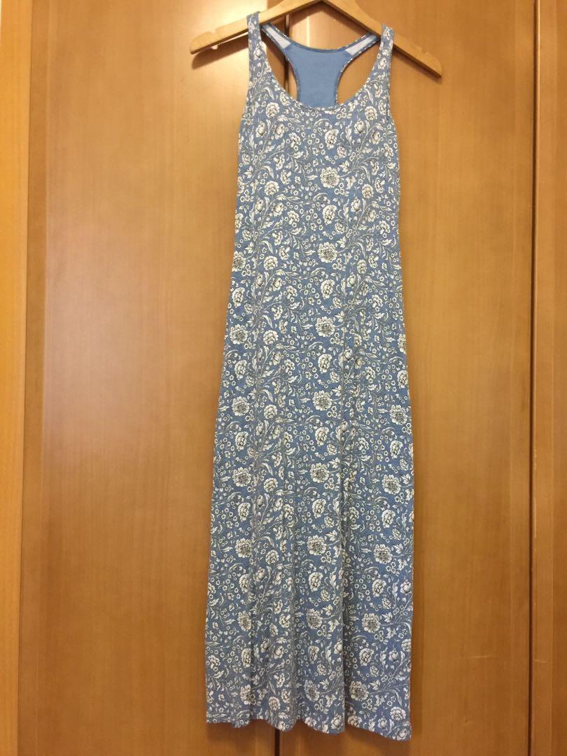 Uniqlo bra top long dress Women s Fashion Tops Sleeveless on