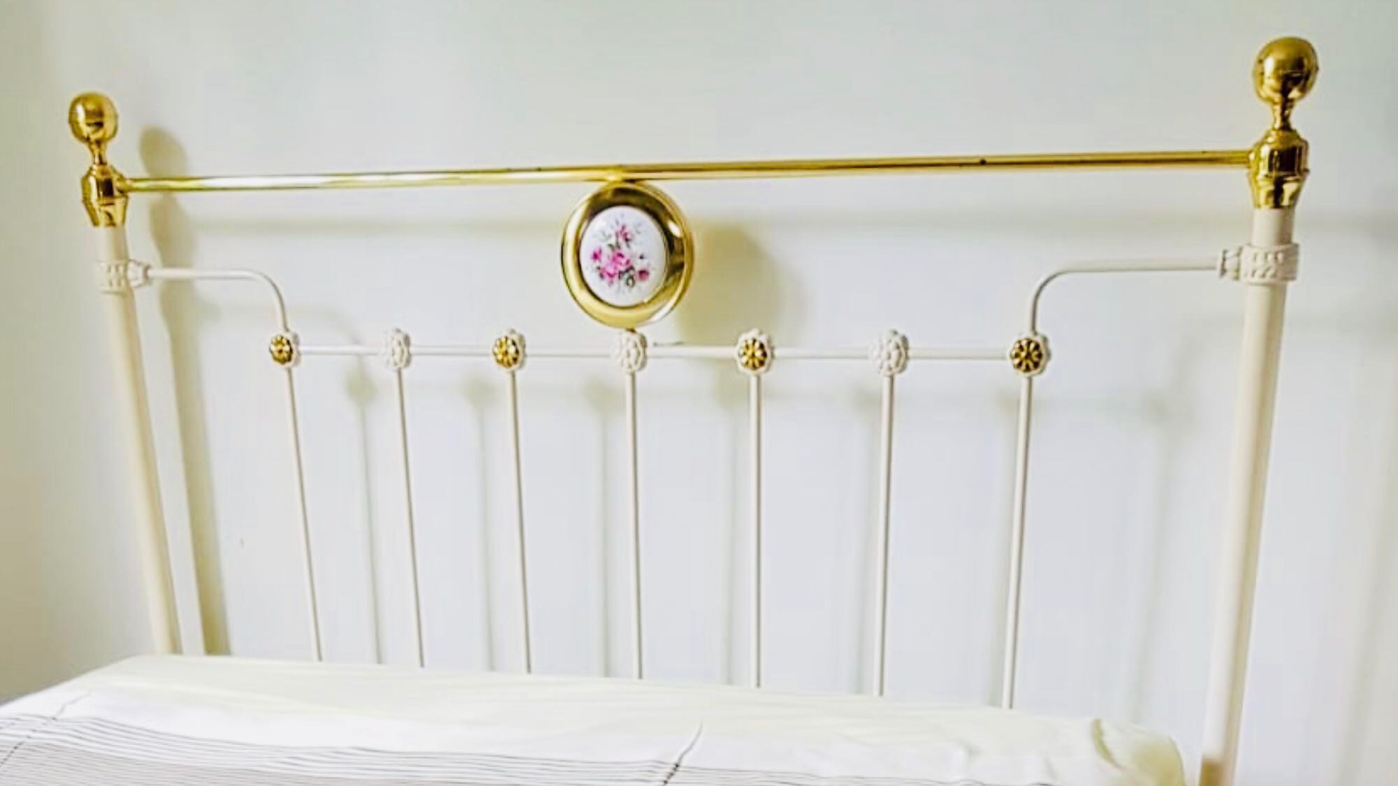 White Queen Size Brass Bed Frame With Divan Set Furniture Beds Photo