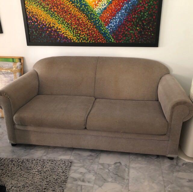 2 seater sofa free to collect, Furniture & Home Living, Furniture