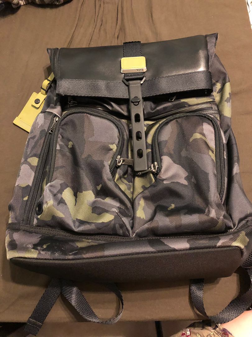 Tumi top green camo