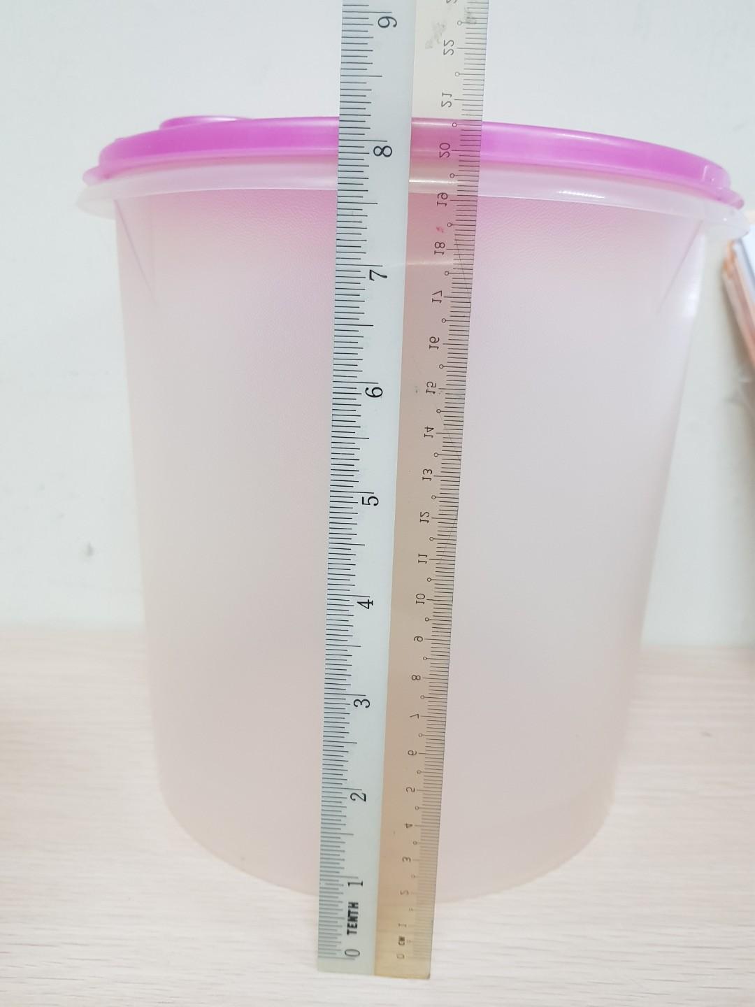 Assorted Tupperware (Category: Other Kitchenware & Tableware) located in Singapore. Submitted by nur82 (Listing ID 217130590, Image 2). Description: - Selling all my Tupperware brand collection. - Kept in the storeroom since last year. - Need to clear my space. - price is negotiable. - PM for more details/information. - Meet up / free delivery / self collection..