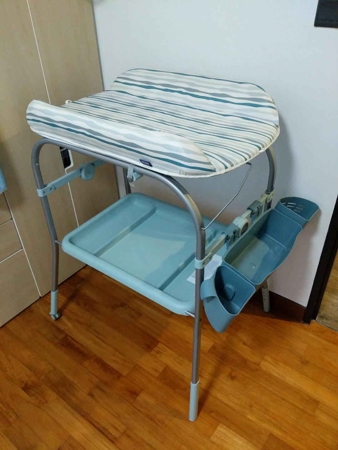 portable changing table