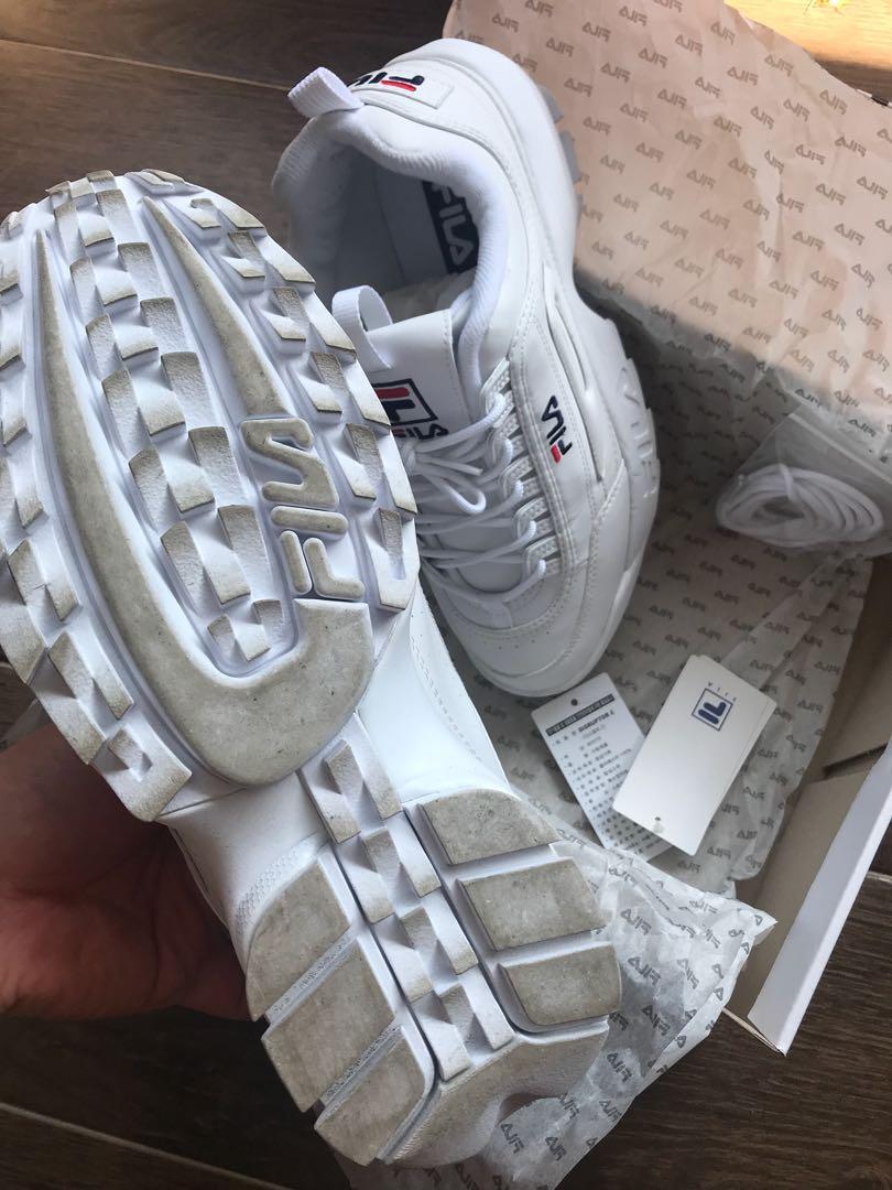 Aesthetic fila deals shoes