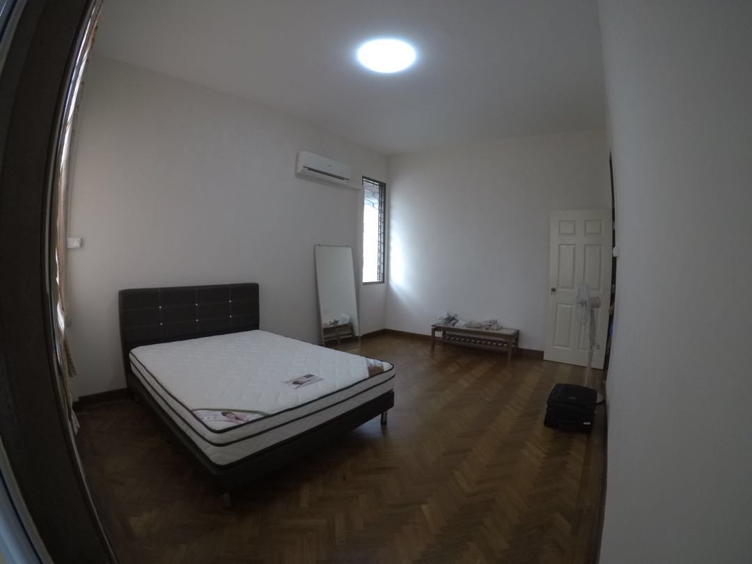(Category: ) located in . Submitted by praiselum (Listing ID 211771199, Image 1). Description: .
