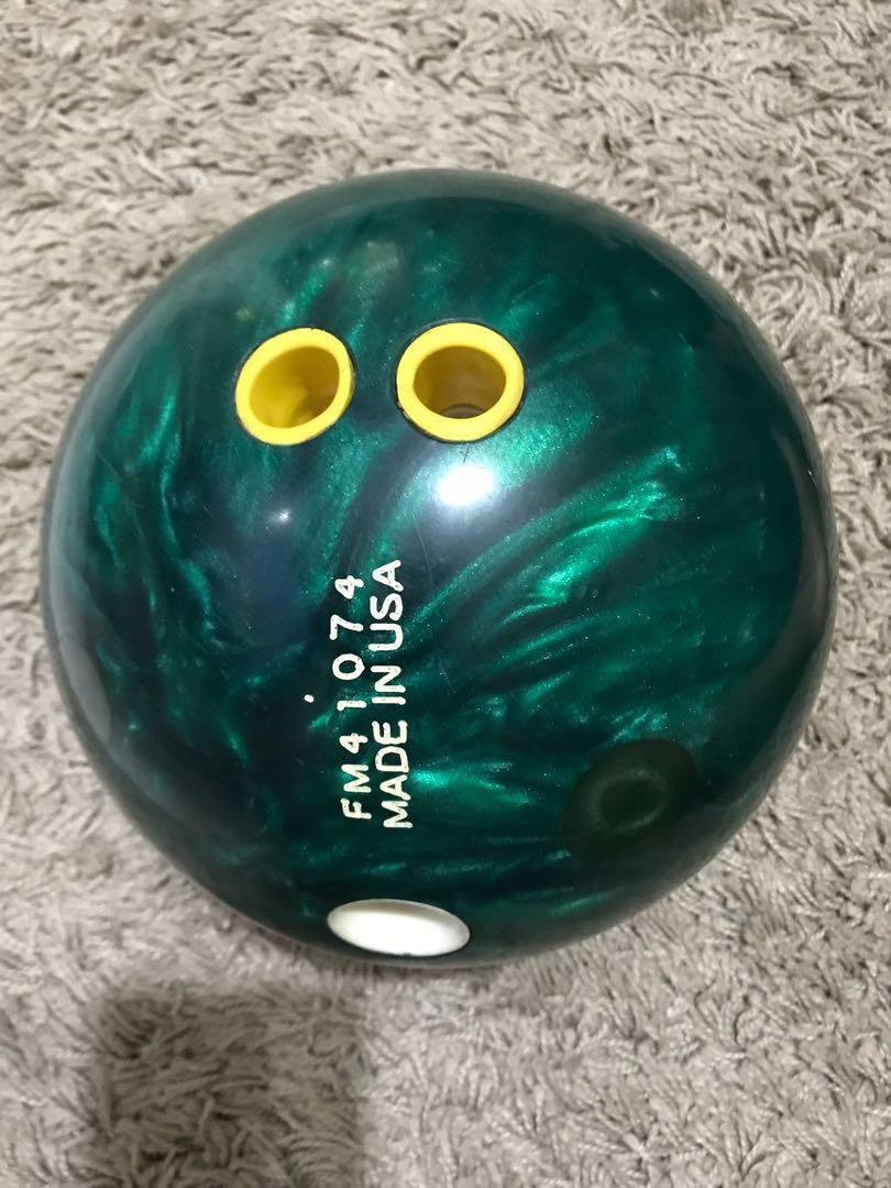 Preloved Brunswick ZZone RH Reactive 13lbs Bowling Ball (For Sale