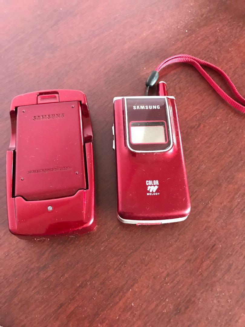 Samsung Flip Phone Vintage Red Vintage Collectibles Vintage Collectibles On Carousell