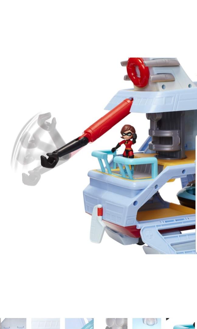 incredibles 2 boat toy