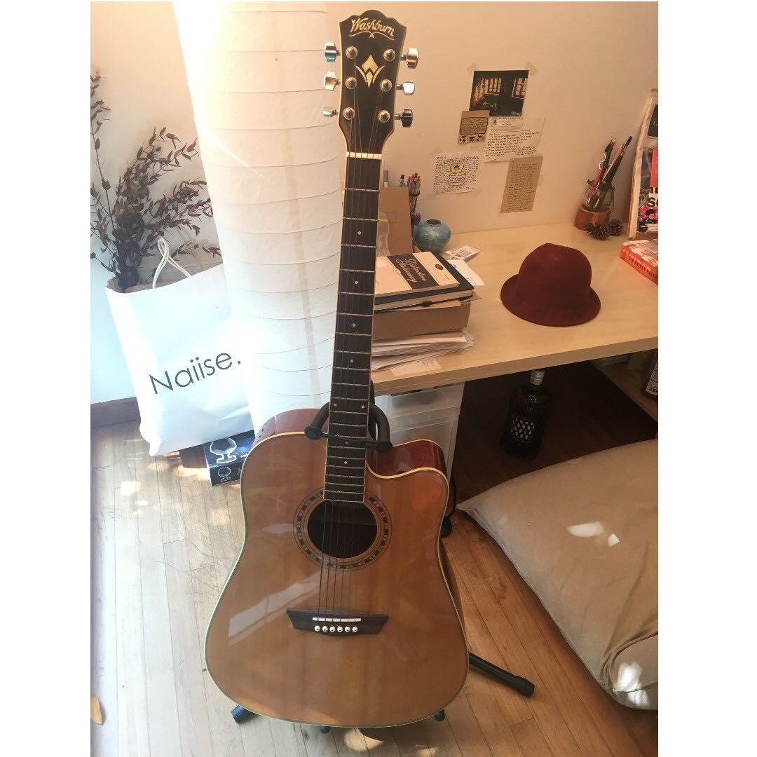 Washburn WD10CE Dreadnought Cutaway Acoustic Guitar, Hobbies & Toys