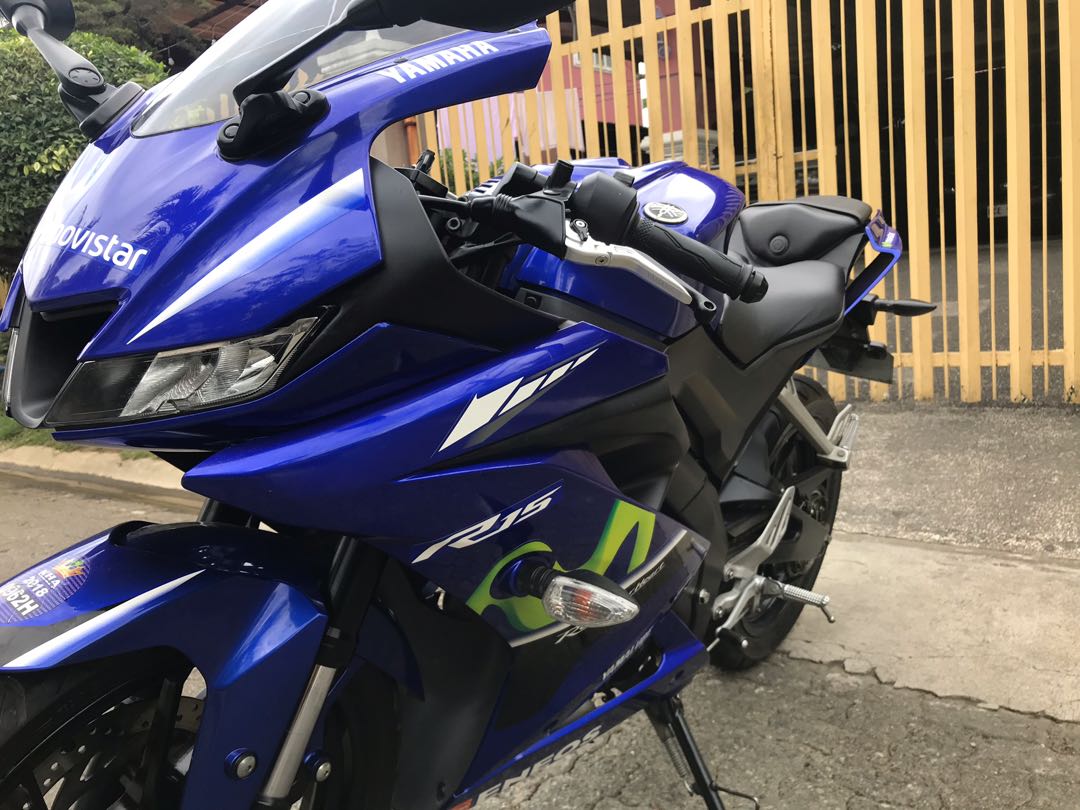 Yamaha r15 v3 movistar edition Motorbikes on Carousell