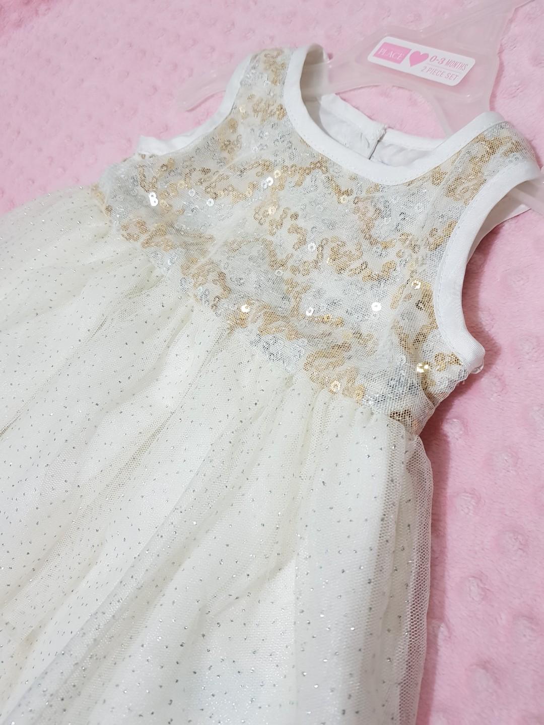 0-3 months white dress (Category: Babies & Kids Fashion) located in Quezon City. Submitted by preloved025 (Listing ID 217273541, Image 1). Description: .