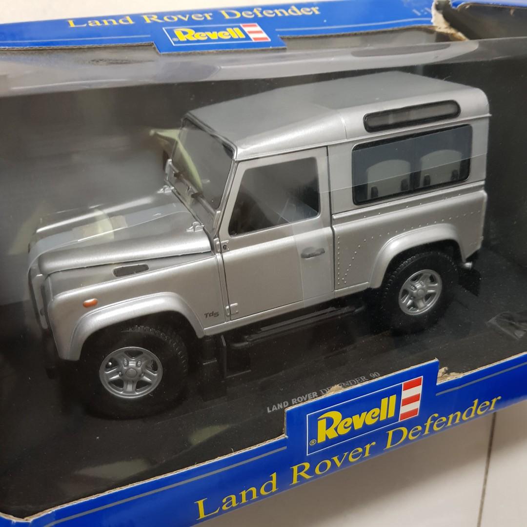 land rover defender diecast 1 18