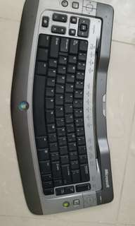 Microsoft bluetooth keyboard 藍牙鍵盤64082846810881110