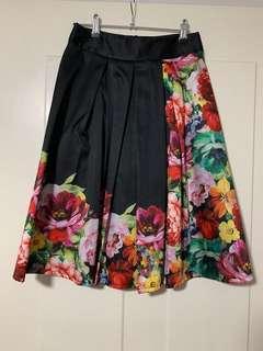 Review Size 8 skirt