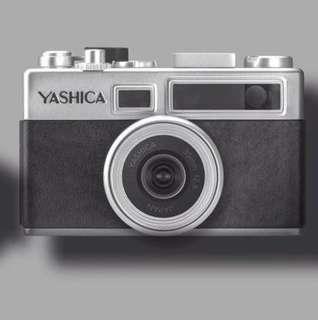 BNIB Yashica Y35 dijiFilm Camera Sealed Combo