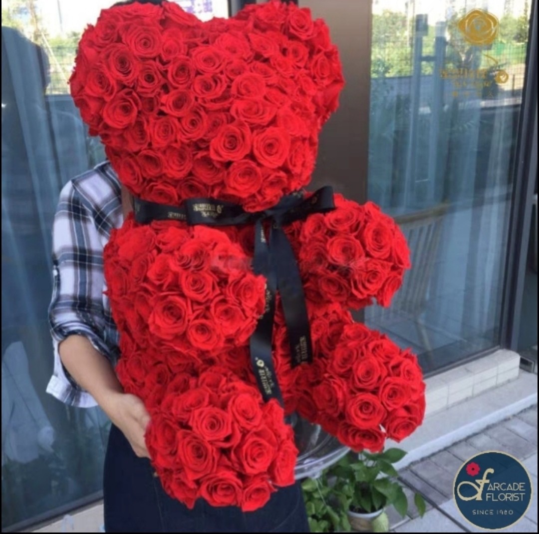 teddy of roses