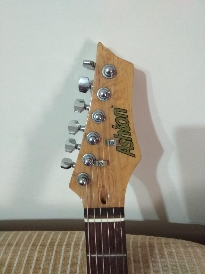 Ashton Electric Guitar, Hobbies & Toys, Music & Media, Musical