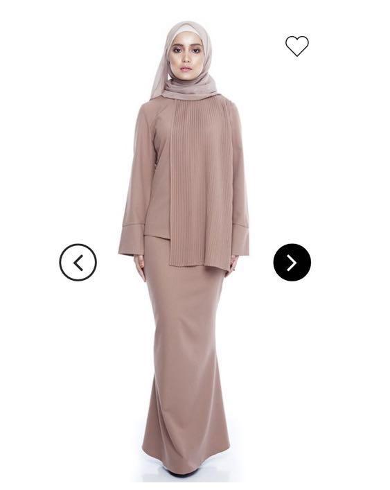 Baju Kurung Modern Size M By Umma Women S Fashion Muslimah Fashion Baju Kurung Sets On Carousell