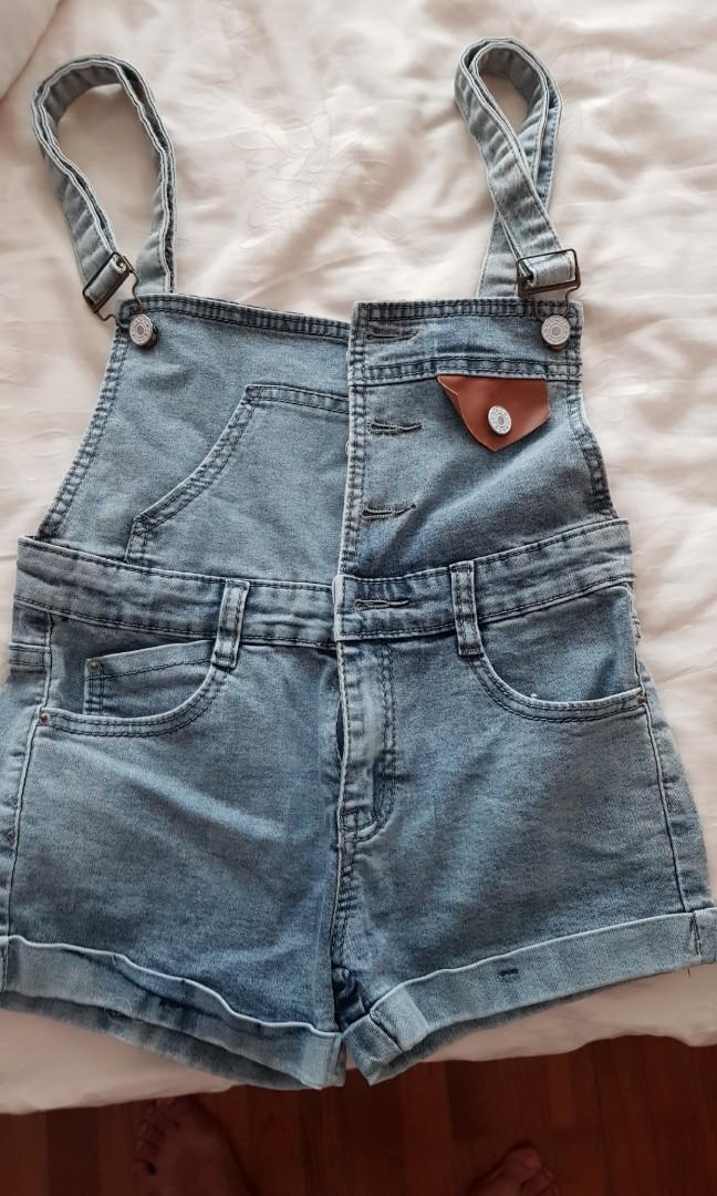 jumper short jeans