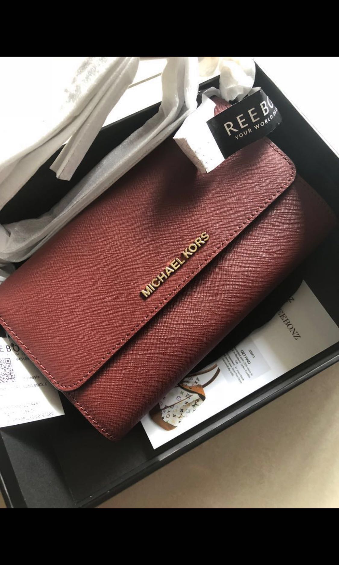 BNIB authentic Michael Kors Wallet on Chain WOC from Reebonz. Luxury Bags Wallets on Carousell