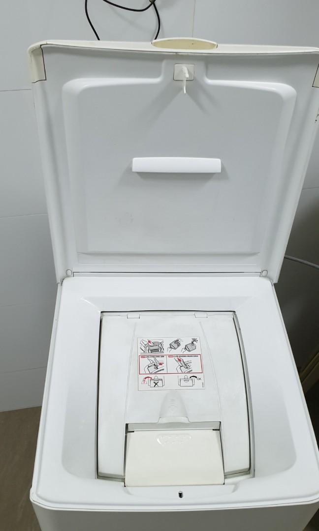 Compact Brandt top load dryer, TV & Home Appliances, Washing Machines