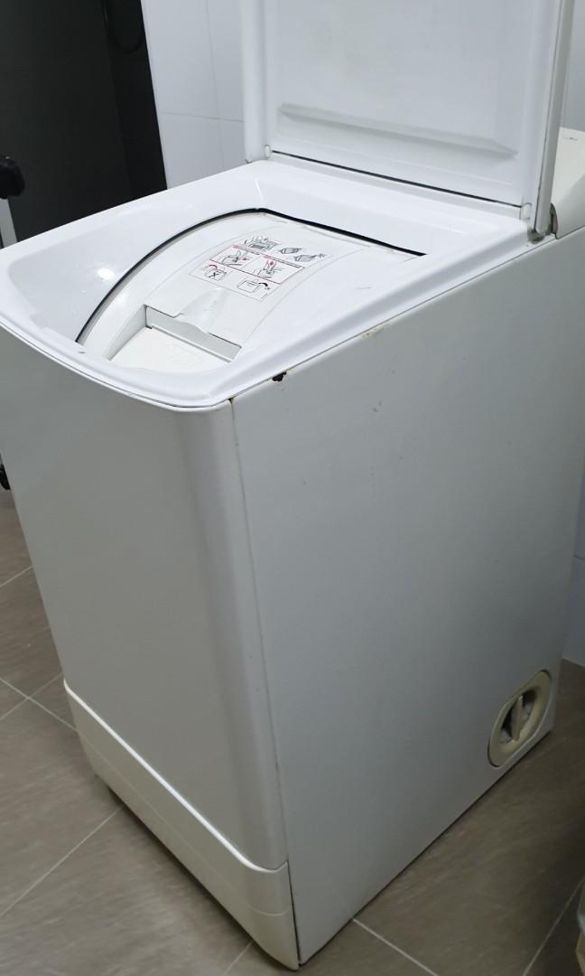 Compact Brandt top load dryer, TV & Home Appliances, Washing Machines
