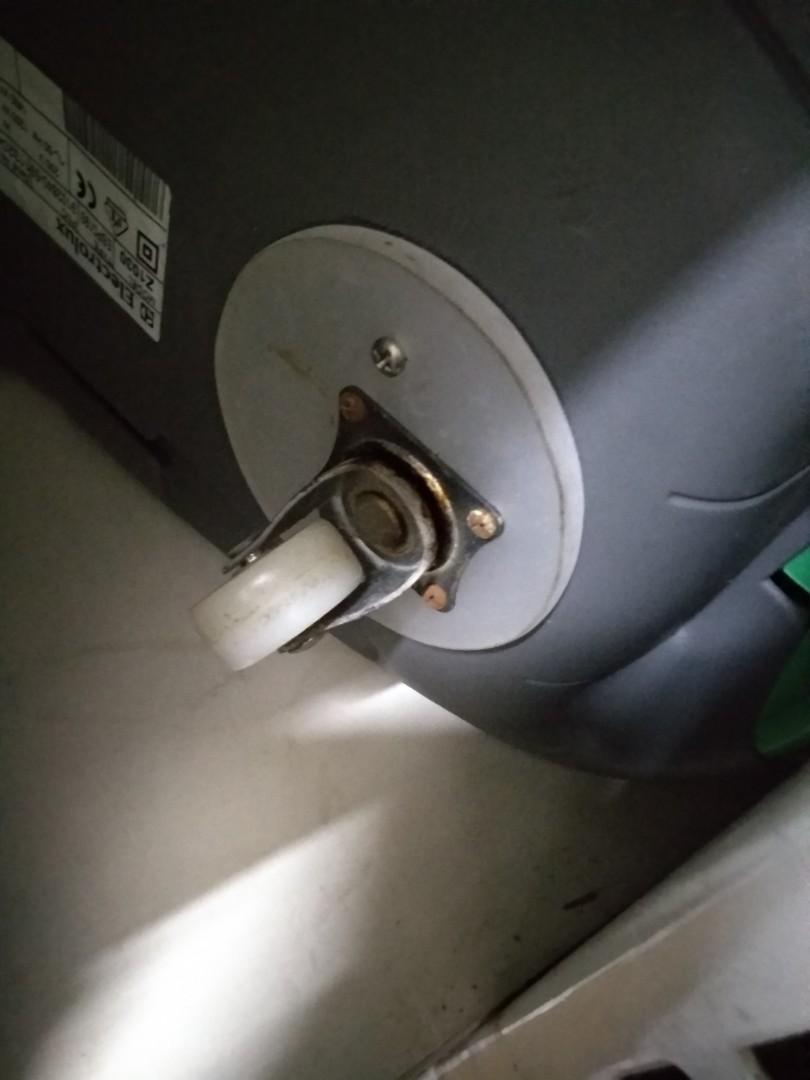 Clearance Electrolux Z1010 XIO 1400W Vacuum Cleaner, TV & Home