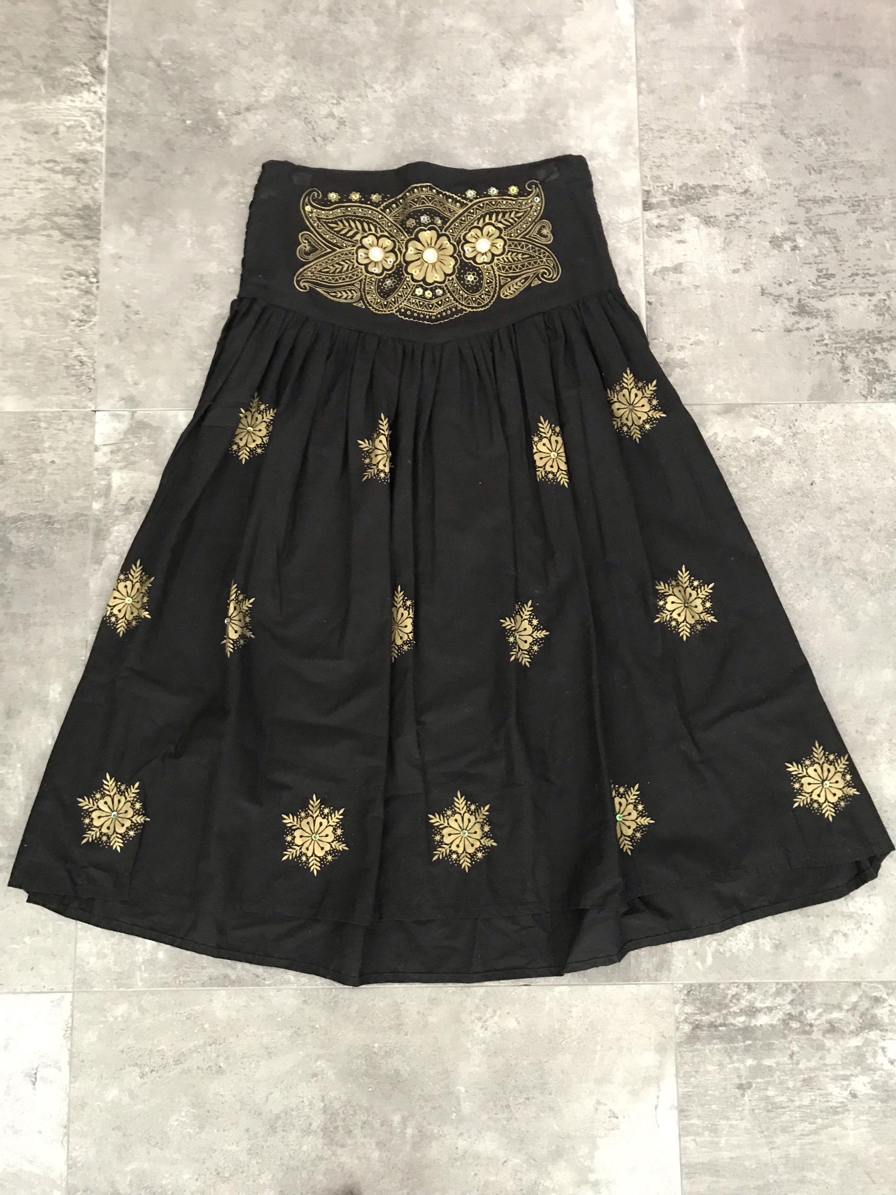 Gorgeous black and gold beach Indian dress skirt Women s Fashion