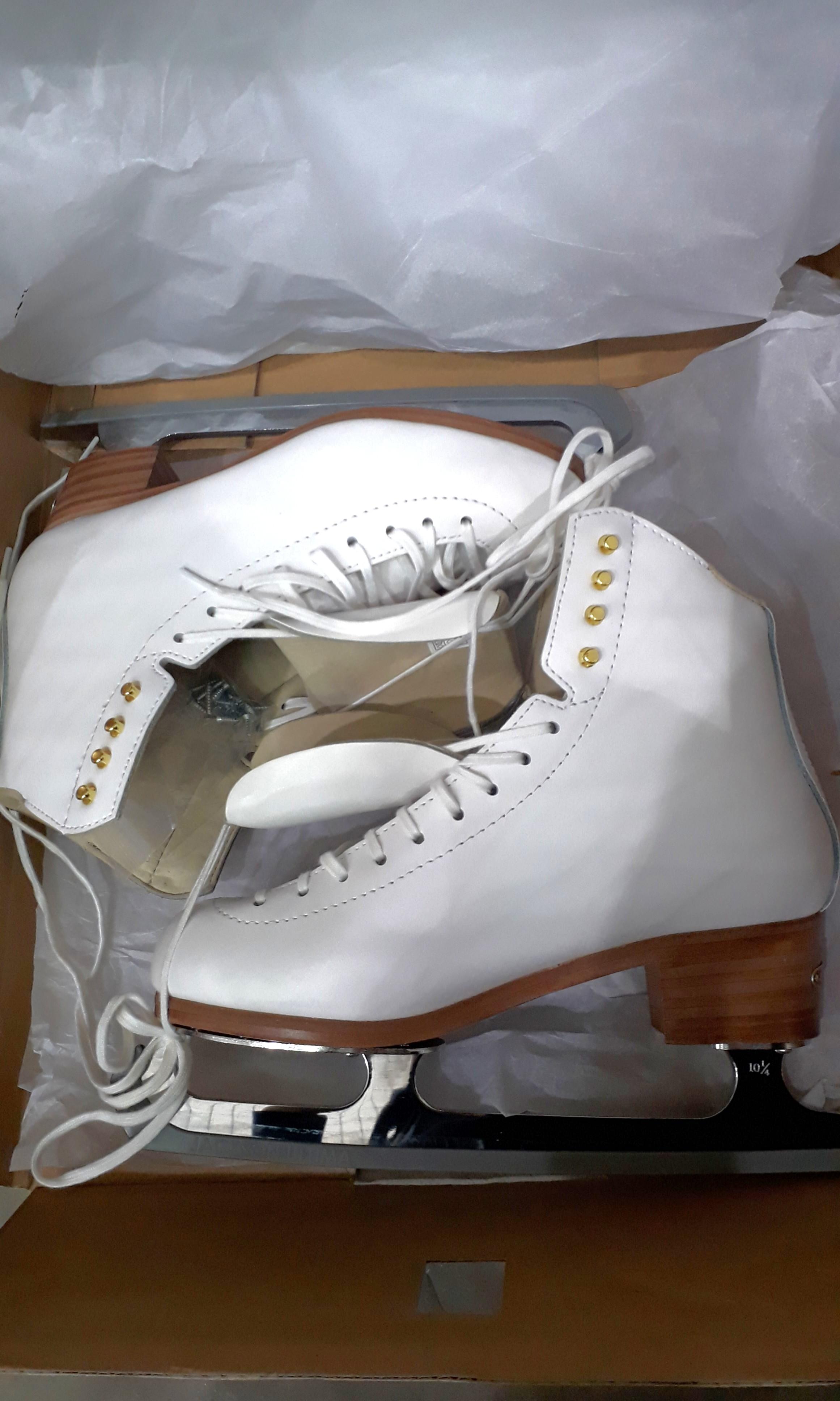 figure skates price