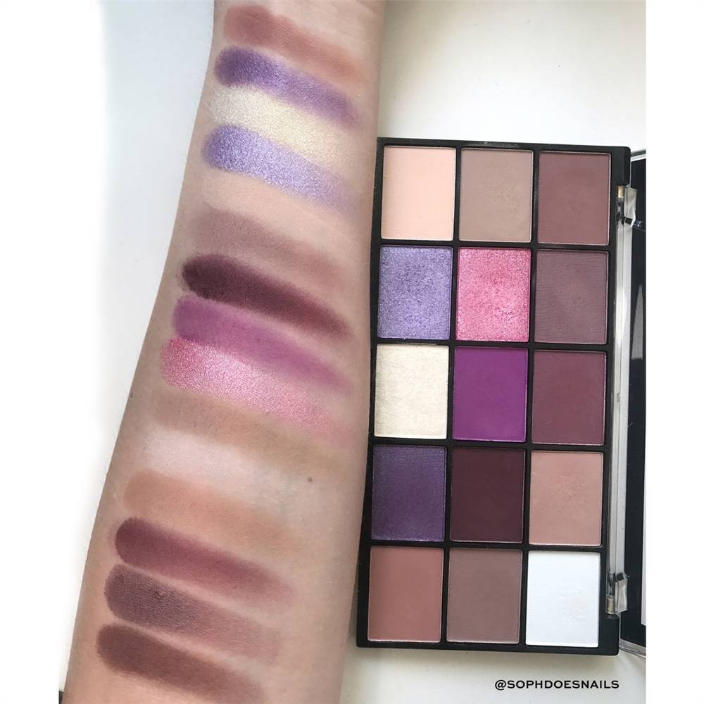 Amazon Com Makeup Revolution Eyeshadow Palette Reloaded Division