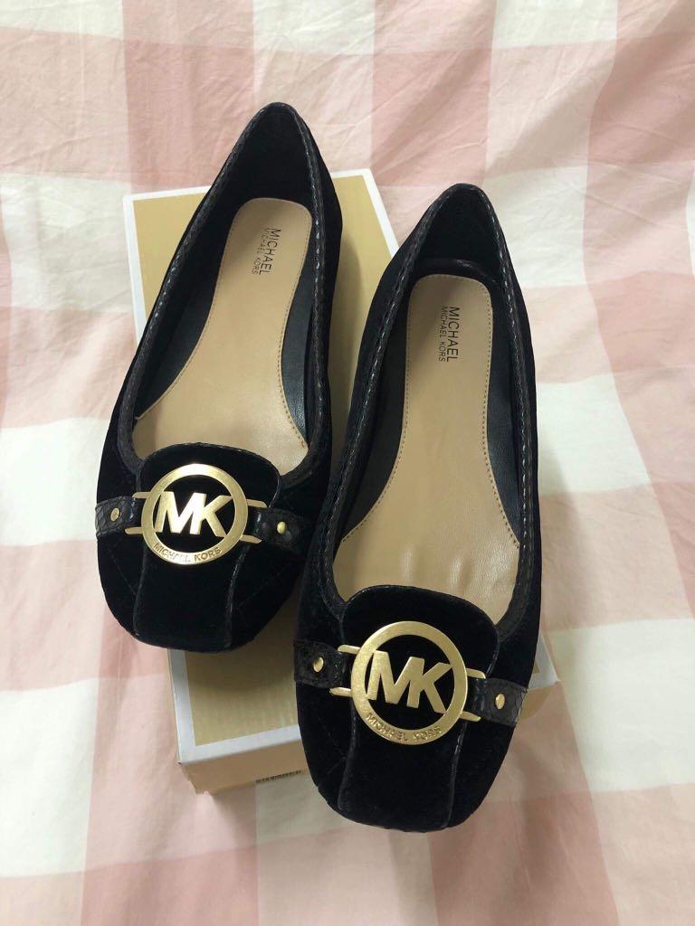 MK Flat black shoes, Women's Fashion 