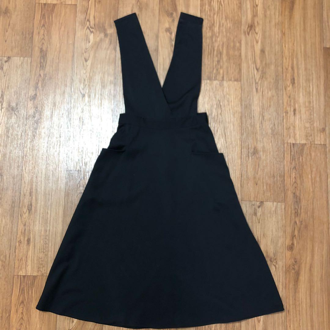 monki pinafore