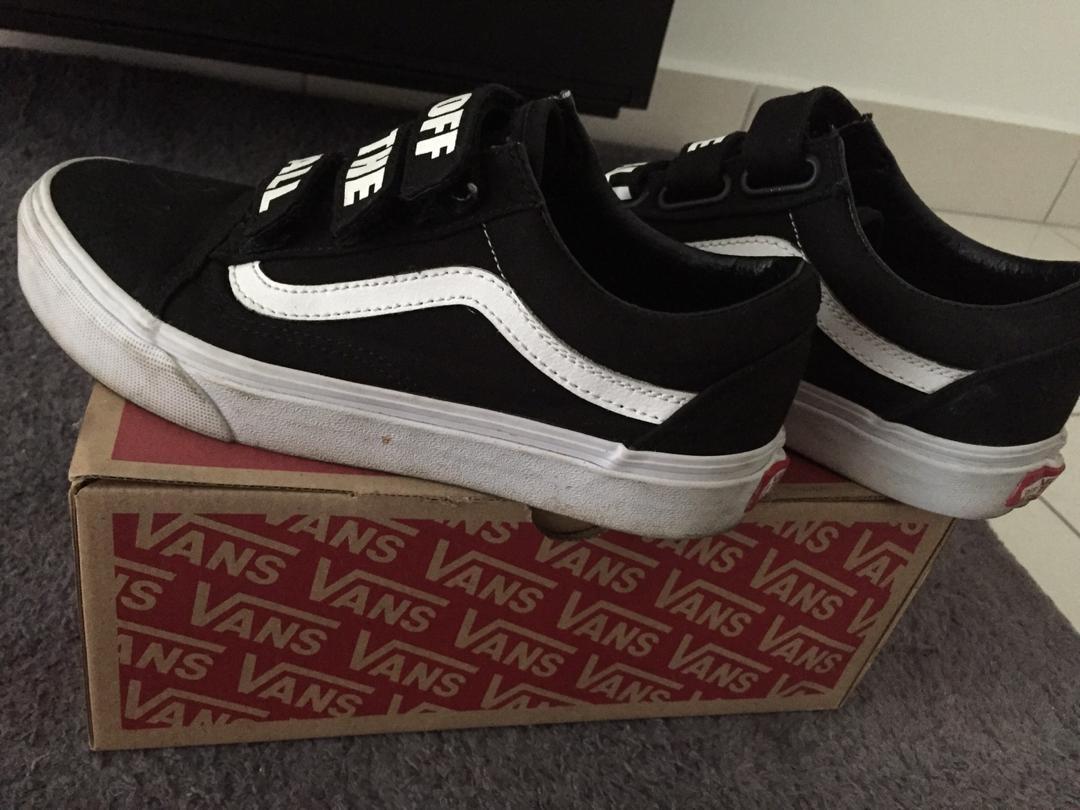 Preloved Vans Old Skool V Women S Fashion Shoes On Carousell