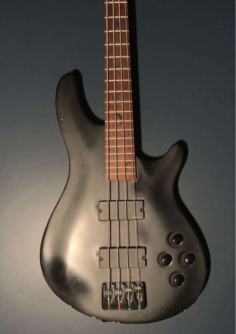 Schecter Diamond Series Damien-4 BASS, Hobbies & Toys, Music 
