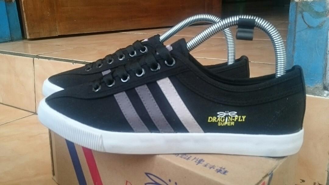 Sepatu Dragonfly Black Limited Fesyen Pria Sepatu Sepatu Formal Di Carousell