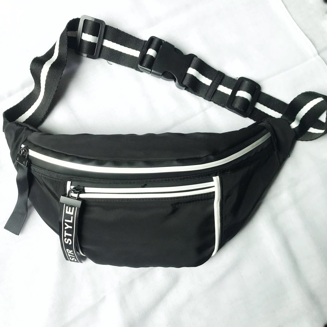 Bum bag stradivarius outlet