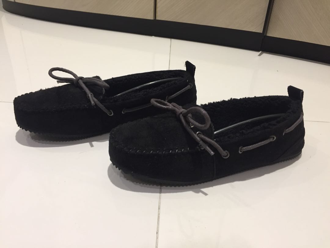 clinton moccasin slippers