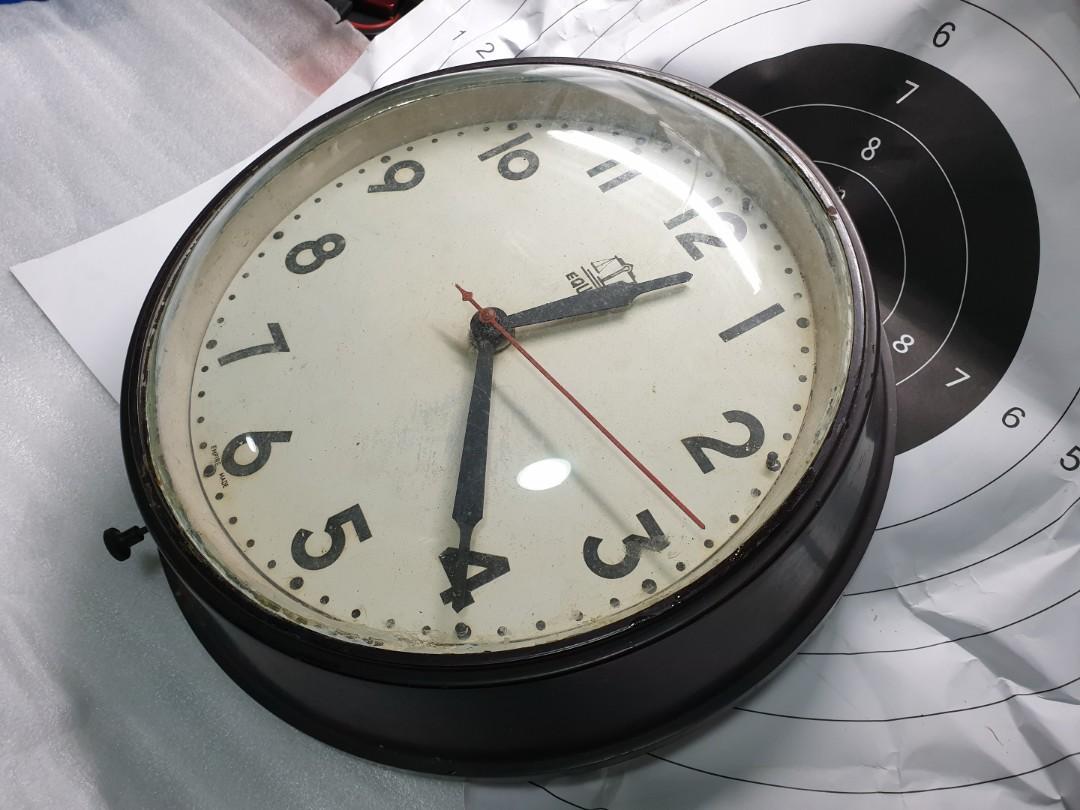 Wall Clock (Category: Religious Items) located in Singapore. Submitted by richmanworld (Listing ID 217422772, Image 2). Description: This clock has kept for sometimes. Pls judge by yourself carefully. Kindly see photos with details. What you see is what you get. Diameter Size: 85-90mm Wide:25mm Thickness: 6mm Good luck!.