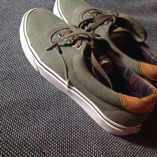 vans snoopy olive