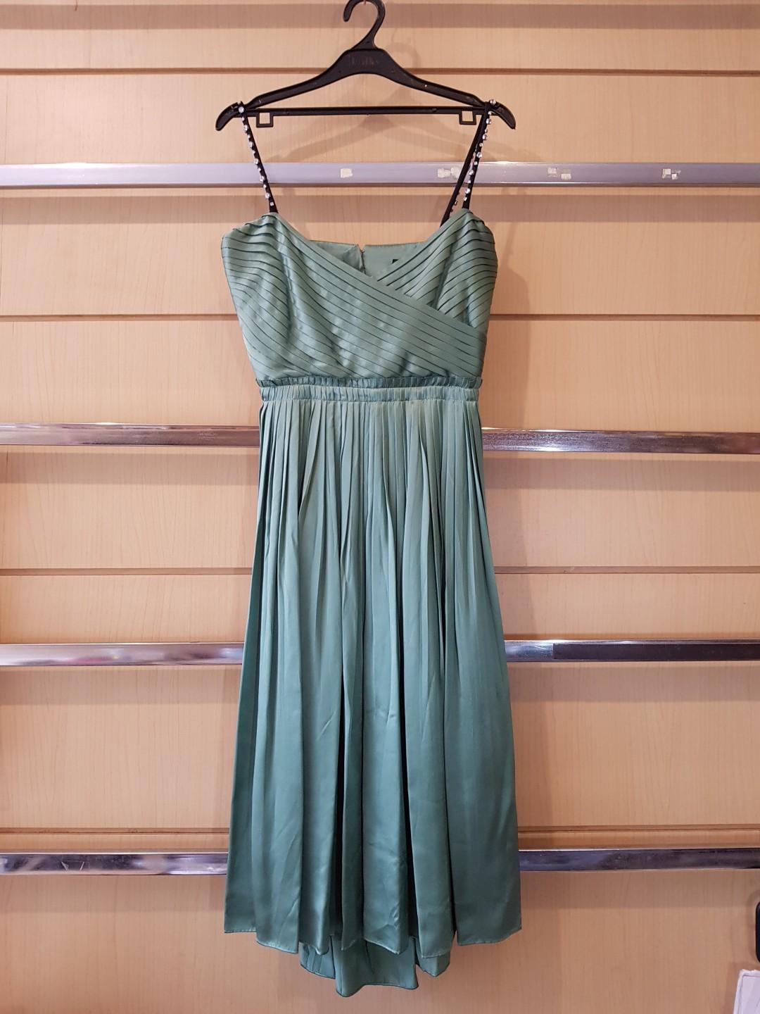 Australian Brand COUNTRY ROAD Emerald Green Pleated Satin w/ Diamante Straps Empire Line Cocktail Party Dress, Fesyen Wanita, Pakaian Wanita, Gaun & Rok di Carousell Australian Brand COUNTRY ROAD Emerald Green Pleated Satin w/ Diamante Straps Empire Line Cocktail Party Dress, Fesyen Wanita, Pakaian Wanita, Gaun & Rok di Carousell