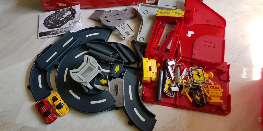 bburago ferrari race and play parking garage