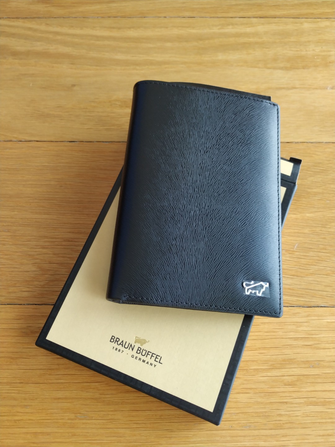 braun buffel passport cover
