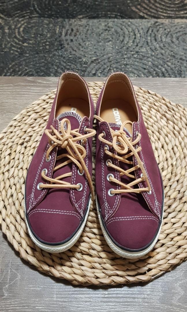 burgundy all stars